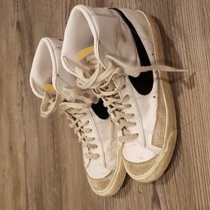 Nike Blazer Mid '77 Vintage - women's size 7, white with black swoosh